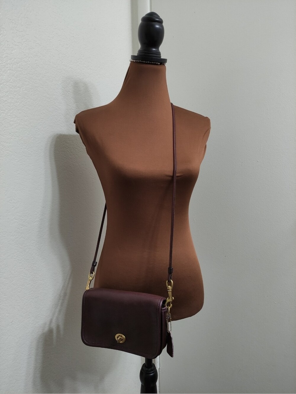 RARE Vintage Coach 9385 Shoulder Purse Kisslock Burgundy - Picture 10 of 14